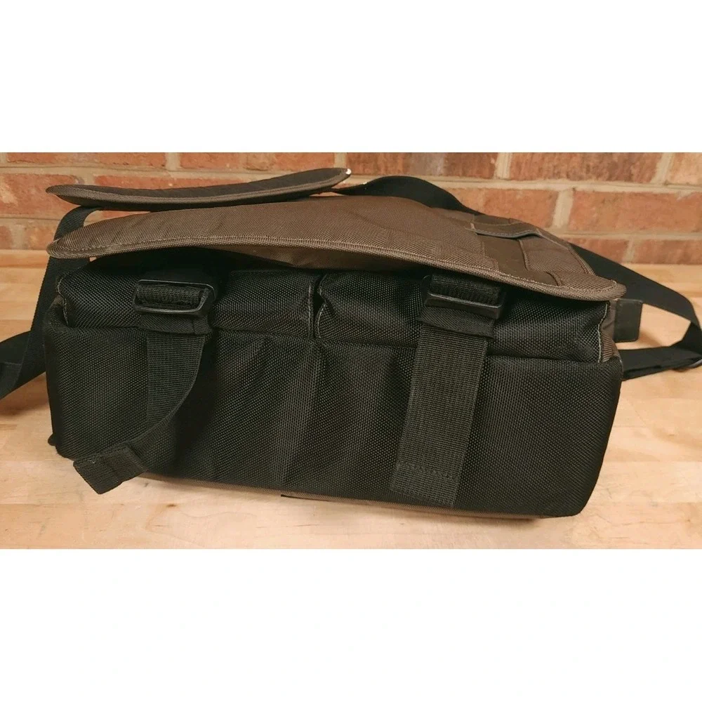 Lowepro‎ Professional Camera Shoulder Bag Classified 200 AW